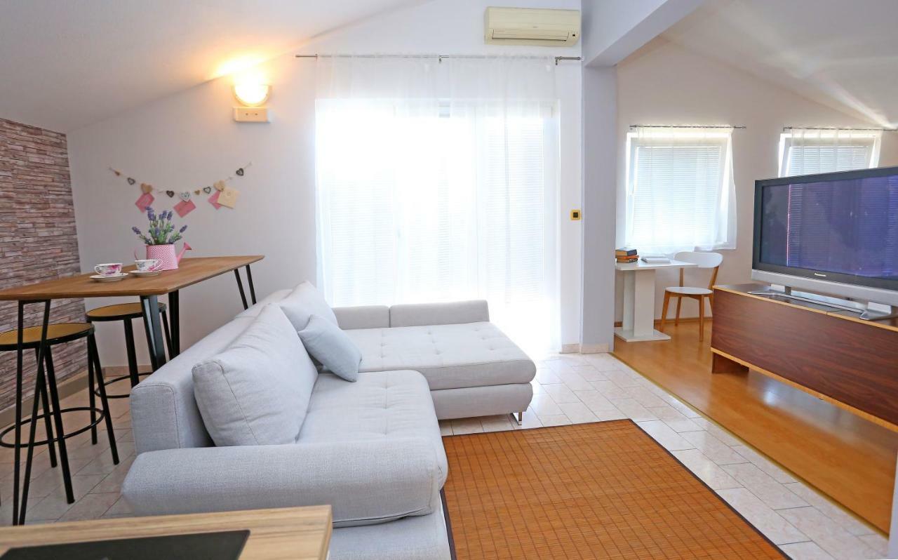 Studio Apartment Grey Split Zewnętrze zdjęcie